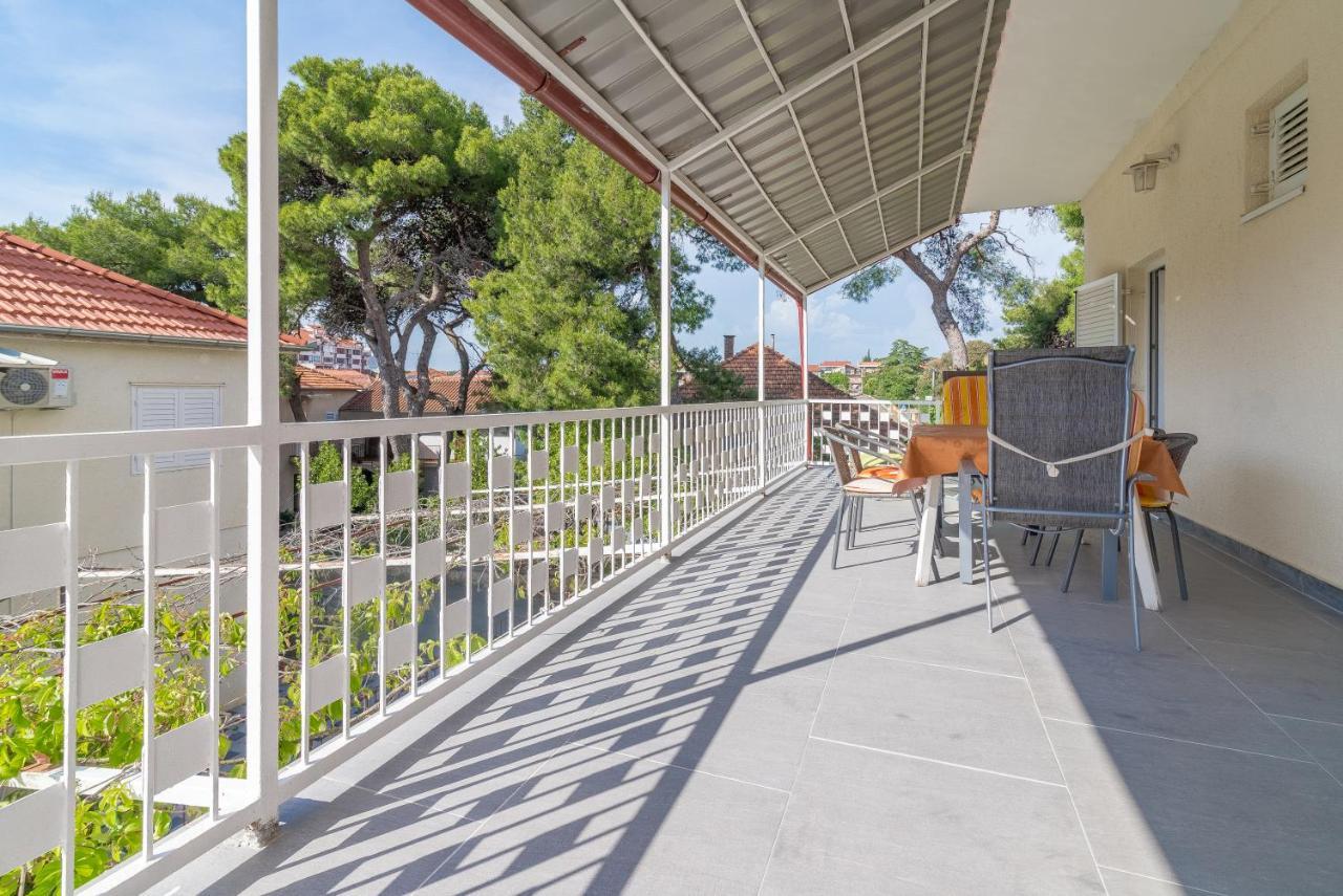 Apartmani Lucia Biograd Biograd na Moru Kültér fotó